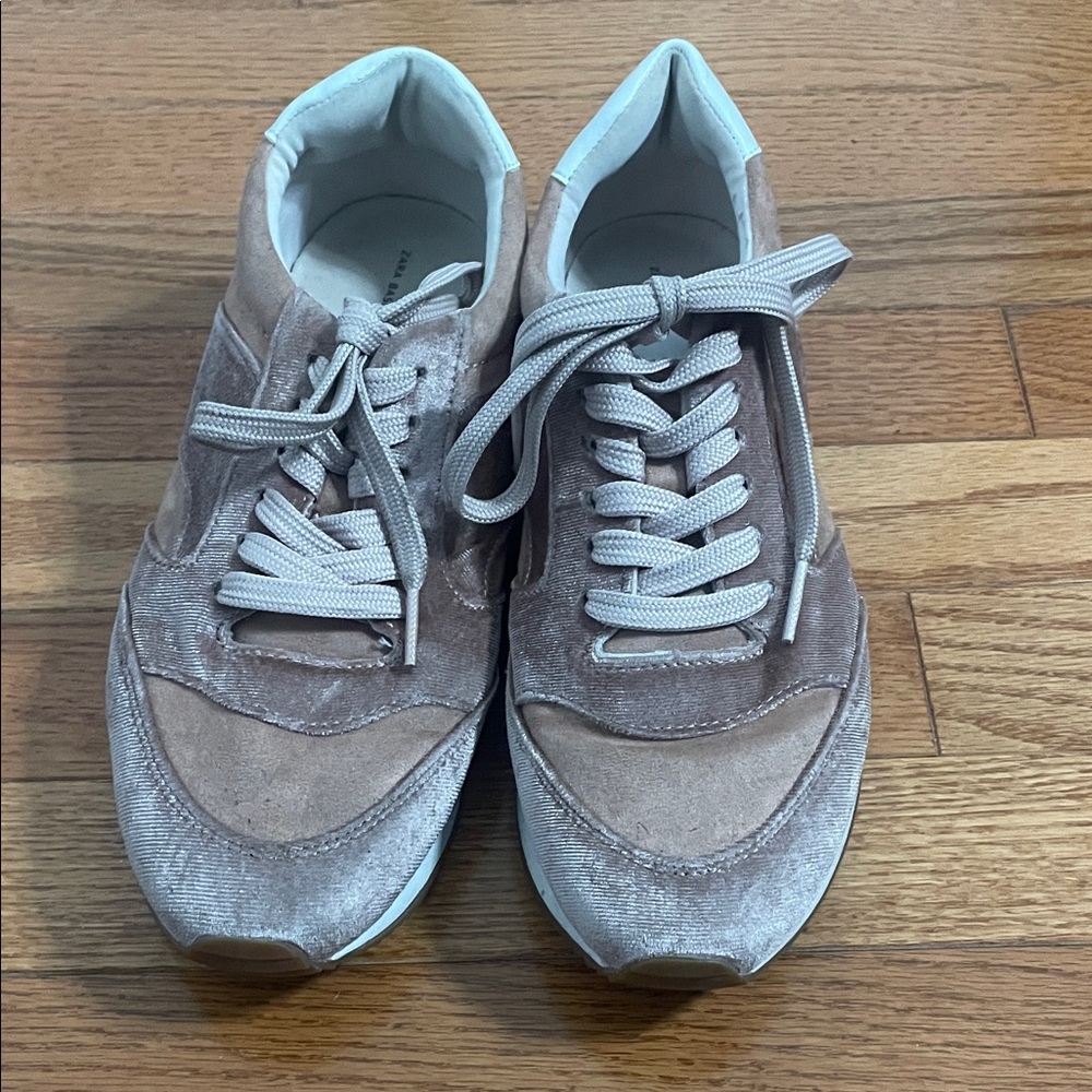 Zara Women's Tan Sneakers
